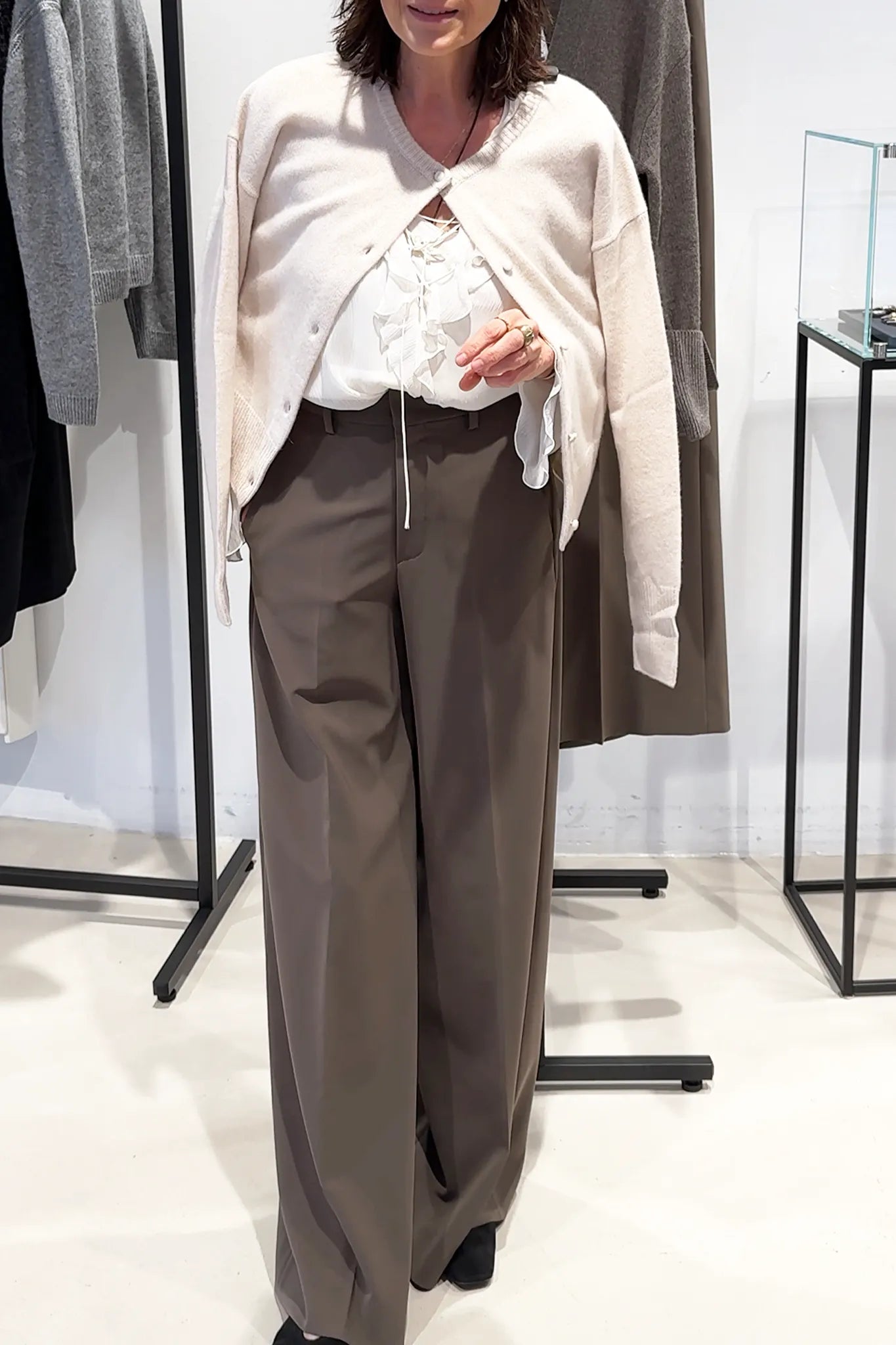 Hose Ivon Fluid Cade in Taupe