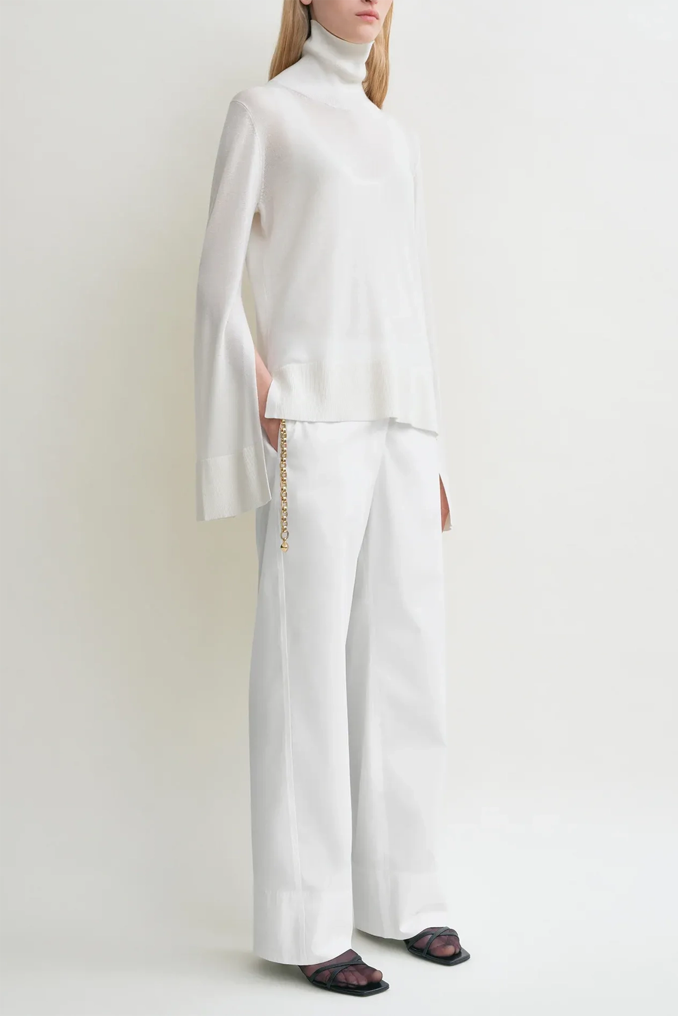 Hose Twisted Seam in White