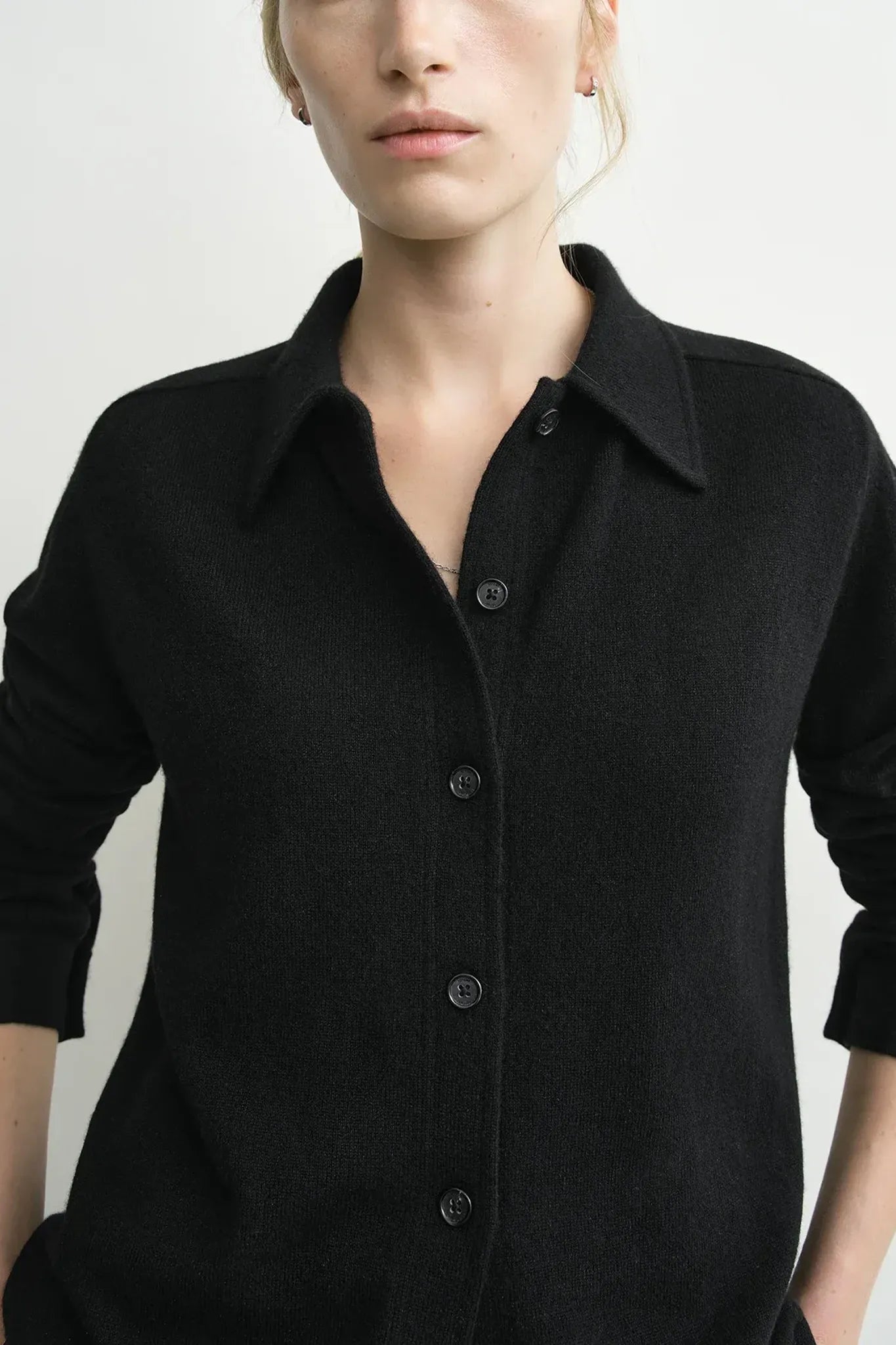 Cashmere Cardigan Raglan-Sleeve in Black