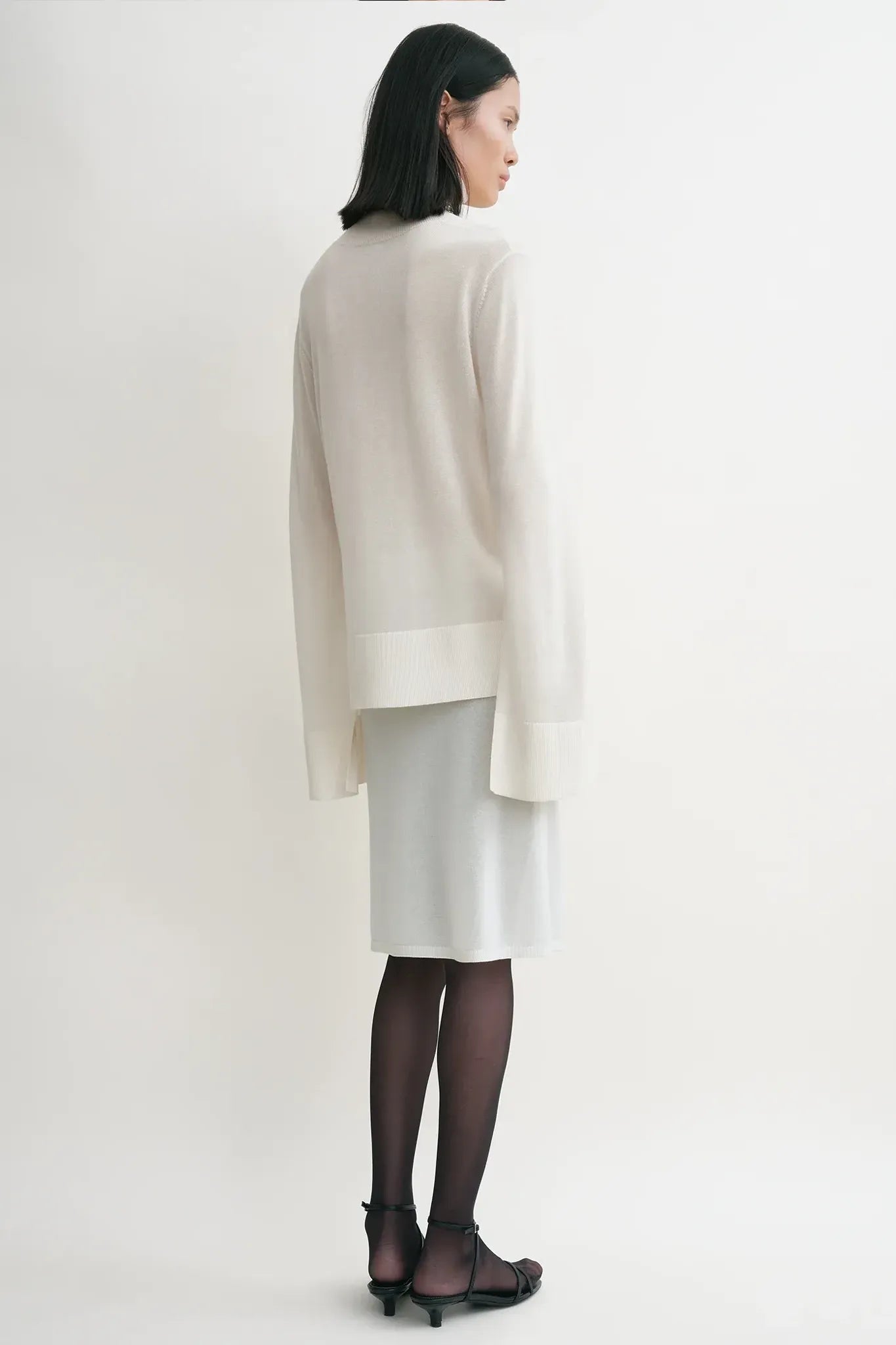 pullover-slit-sleeve-turtleneck-in-white