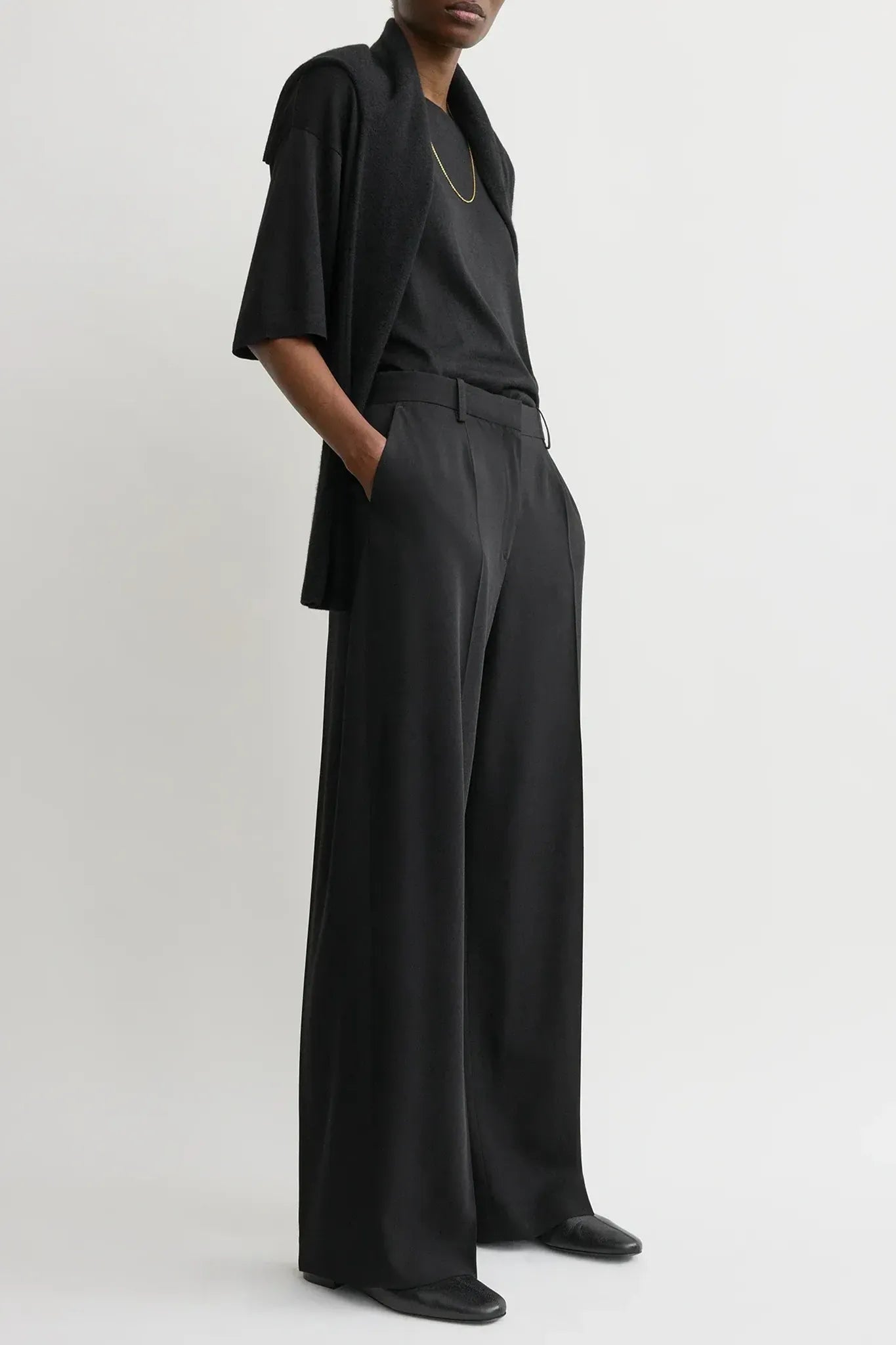 Hose Wide Fluid in Black