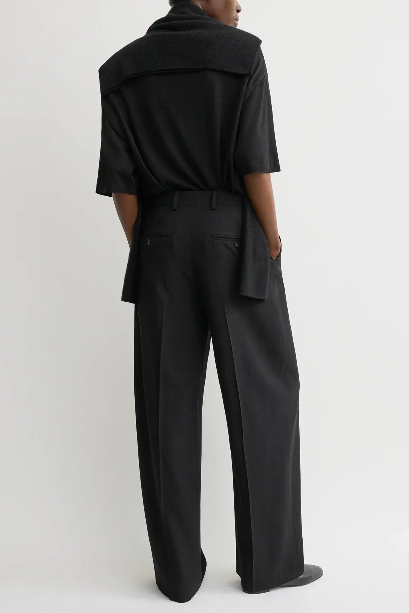 Hose Wide Fluid in Black