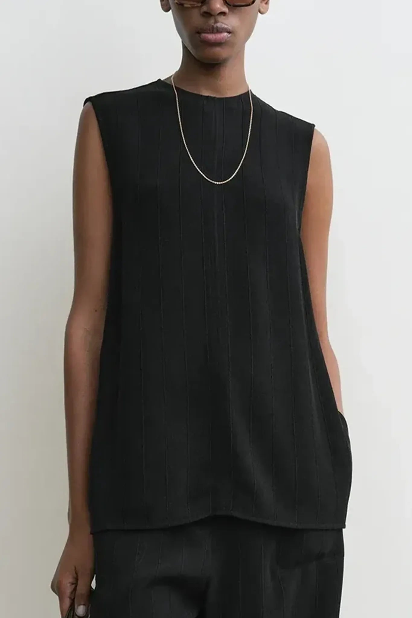 Top Woven Stripe in Black