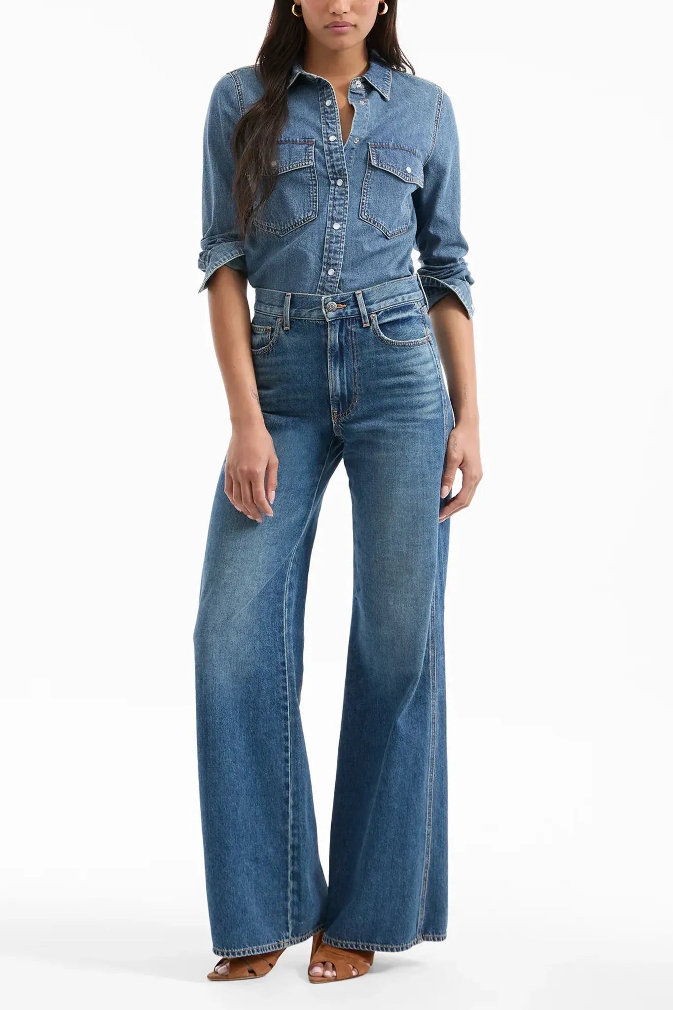 Jeans Kasey Mid Rise Wide Leg in City Stroll