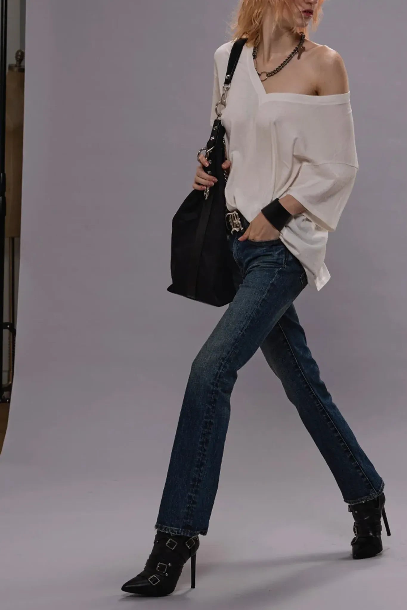Shirt V-Neck Boxy Seamless-T in Cashmere White