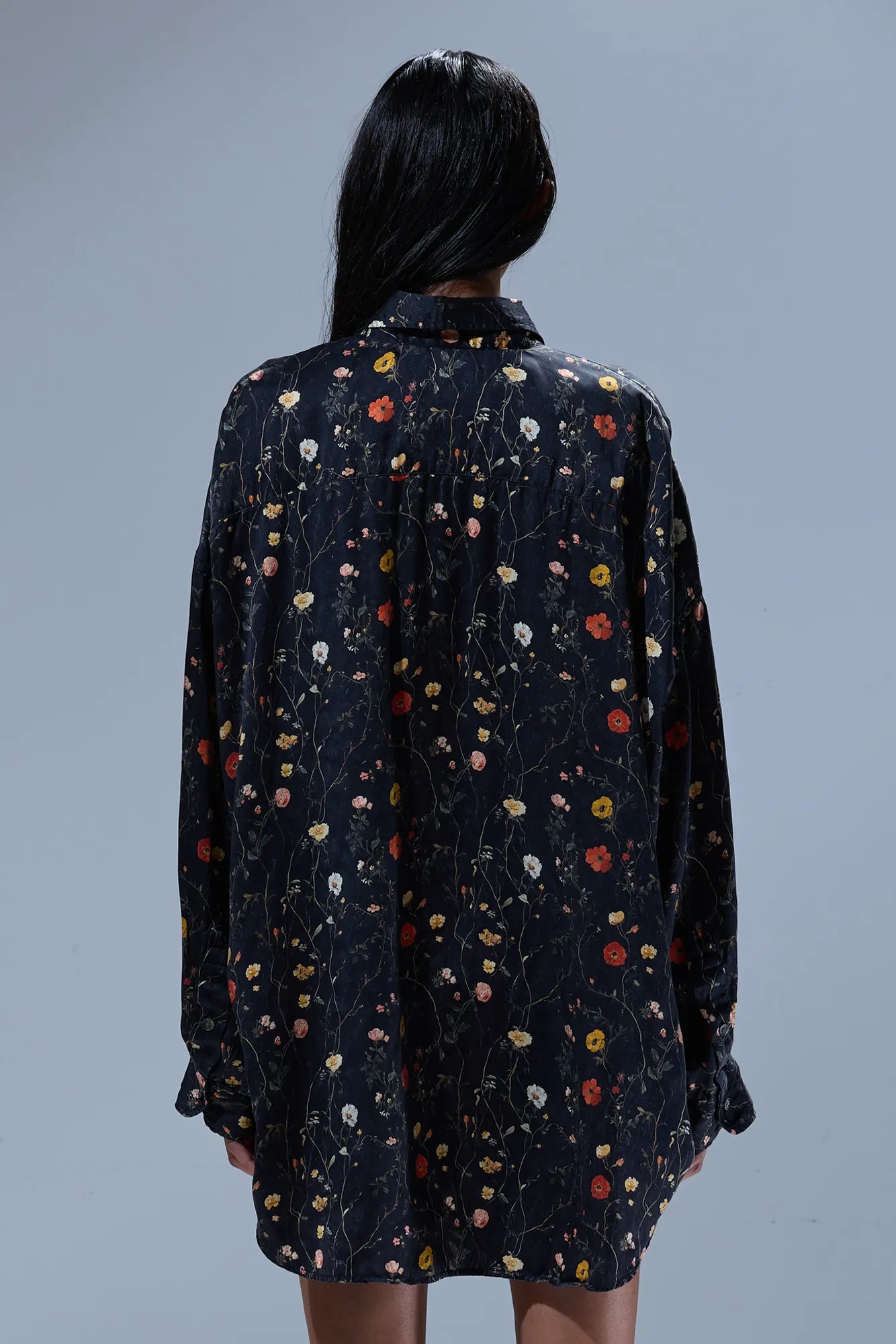 Shirt Drop Neck in Floral on Black