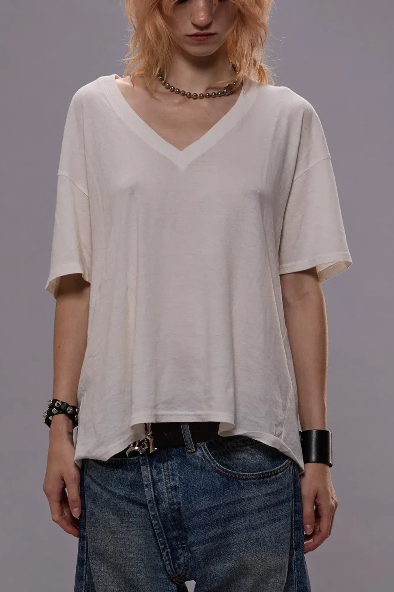 Shirt V-Neck Boxy Seamless-T in Cashmere White