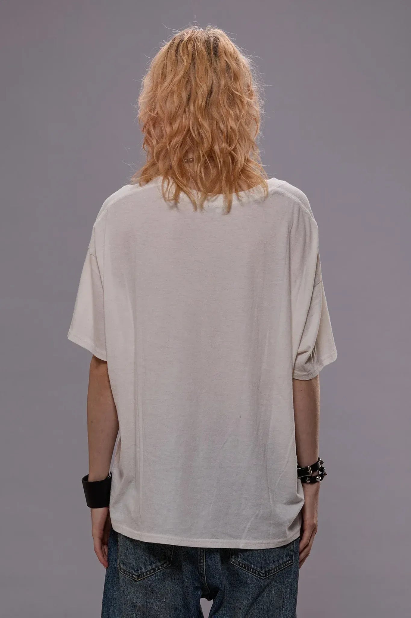 Shirt V-Neck Boxy Seamless-T in Cashmere White