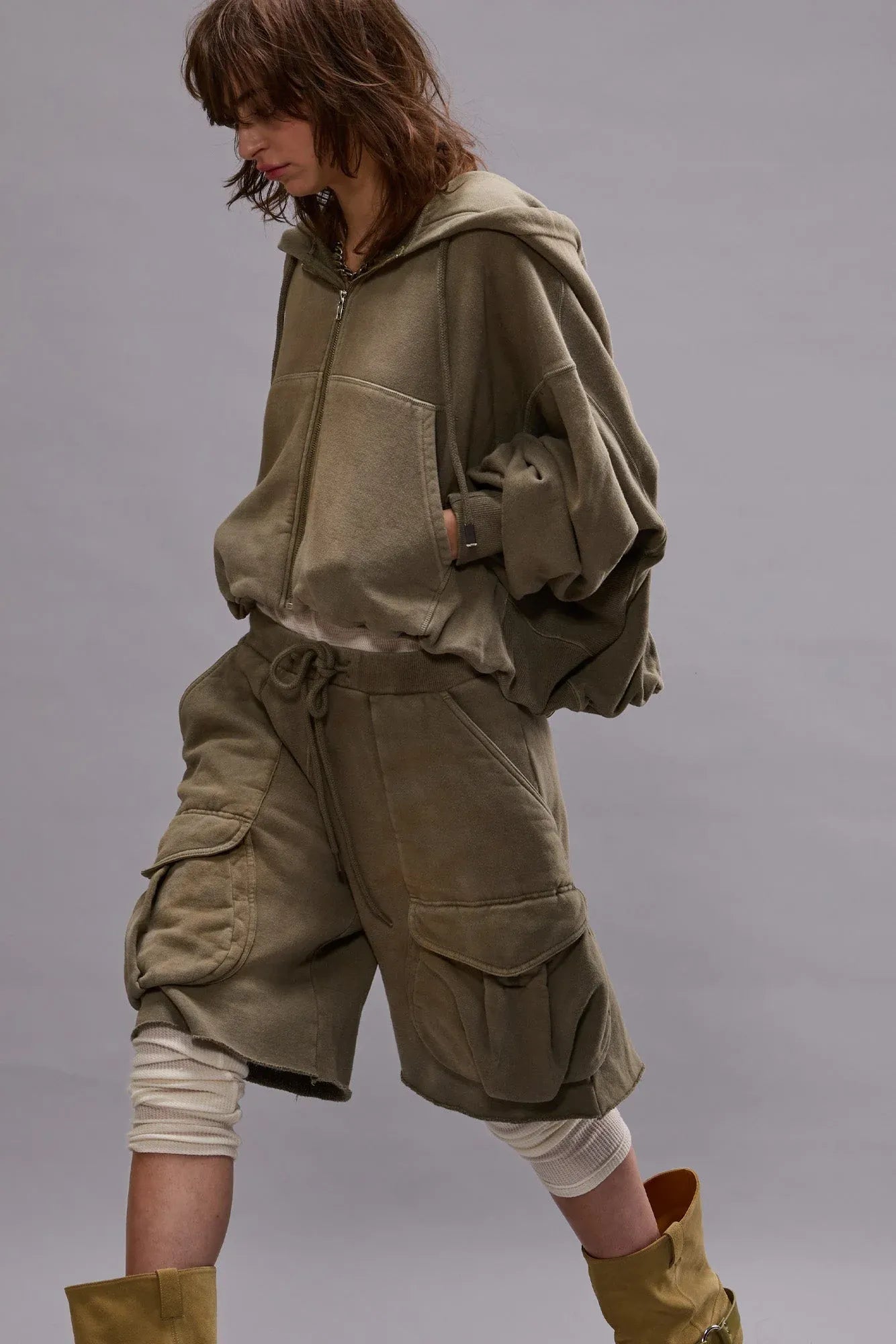 Jacke Balloon Zip-Up Hoodie in Faded Olive