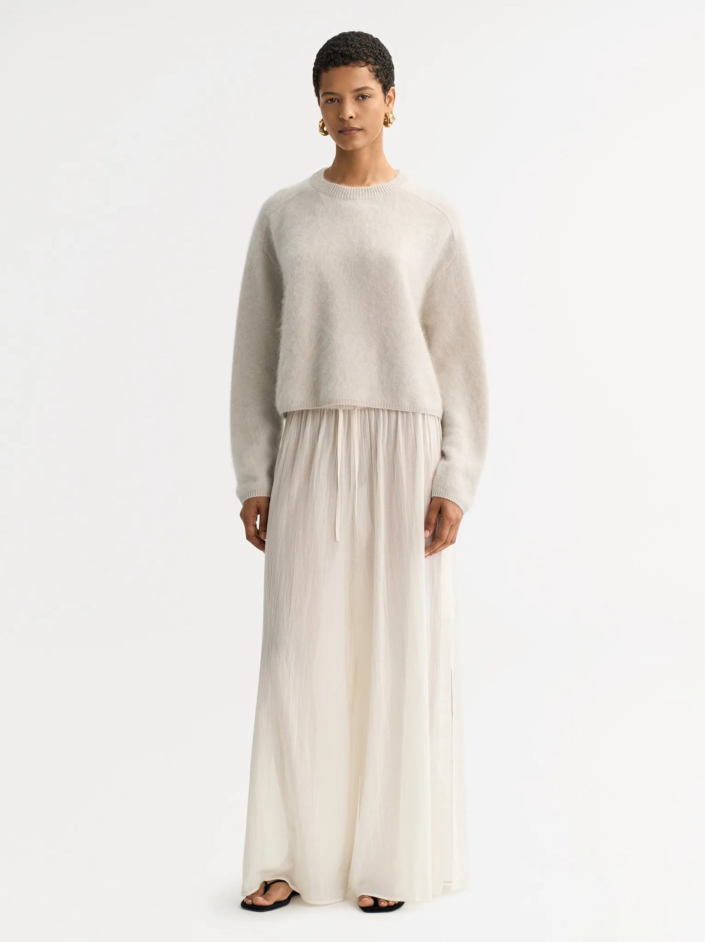 Pullover Brushed Crew Neck in Greige