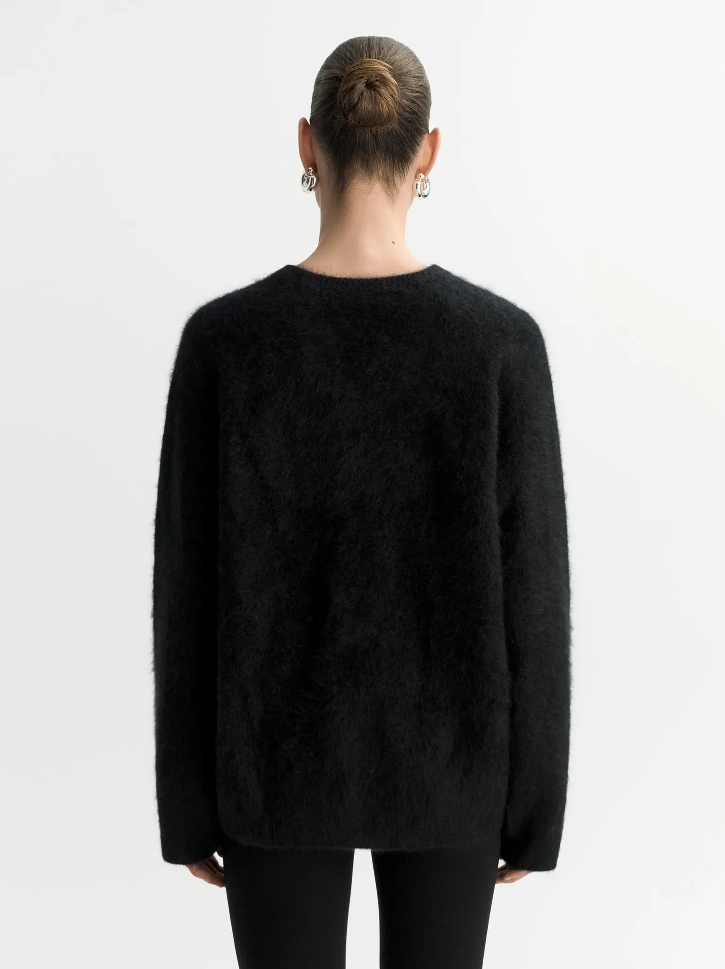 Pullover Brushed V-Neck in Black