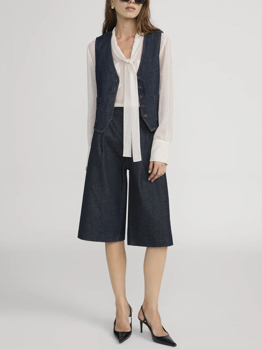 The Tailored Short in Rinse