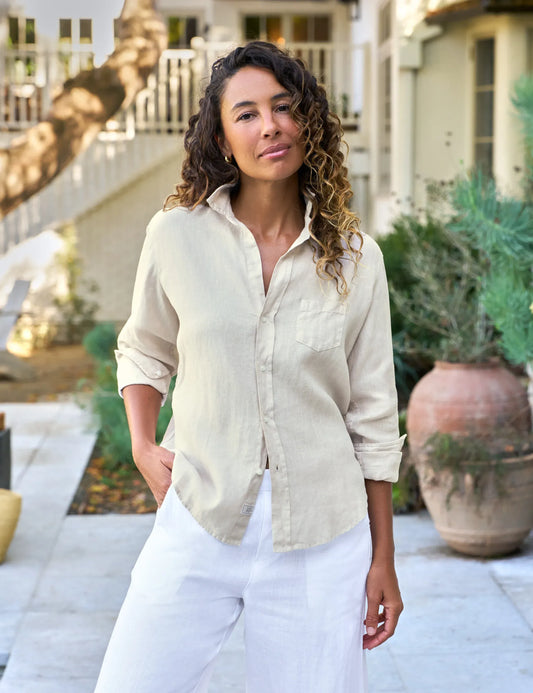 Shirt Eileen Relaxed Button Up in Sand