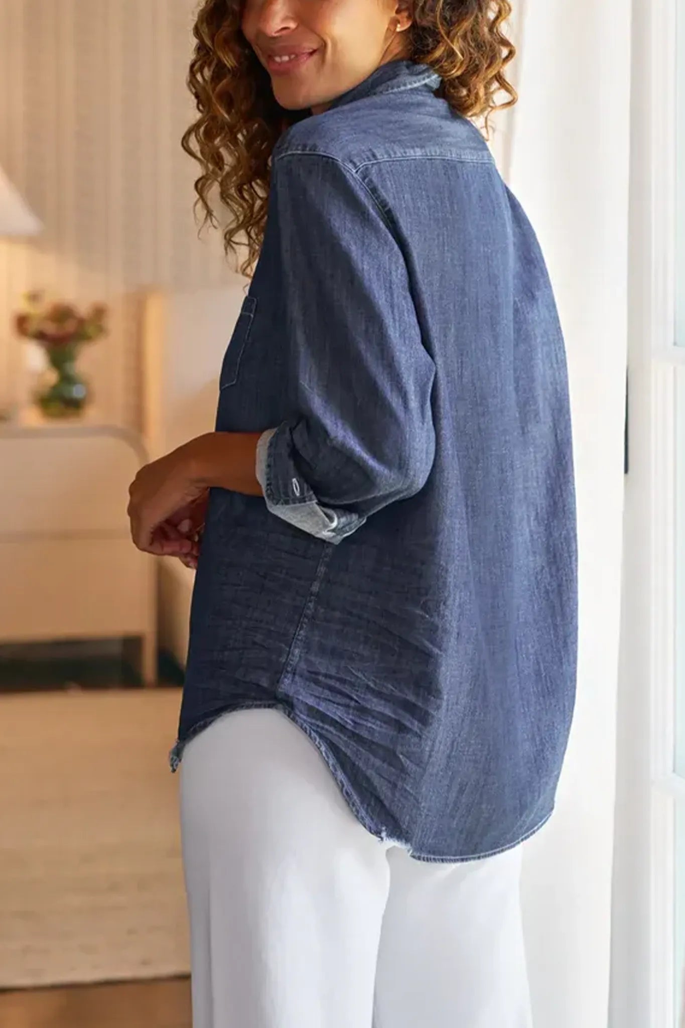 Shirt Eileen Relaxed Button Up in Vintage Dark Indigo Wash