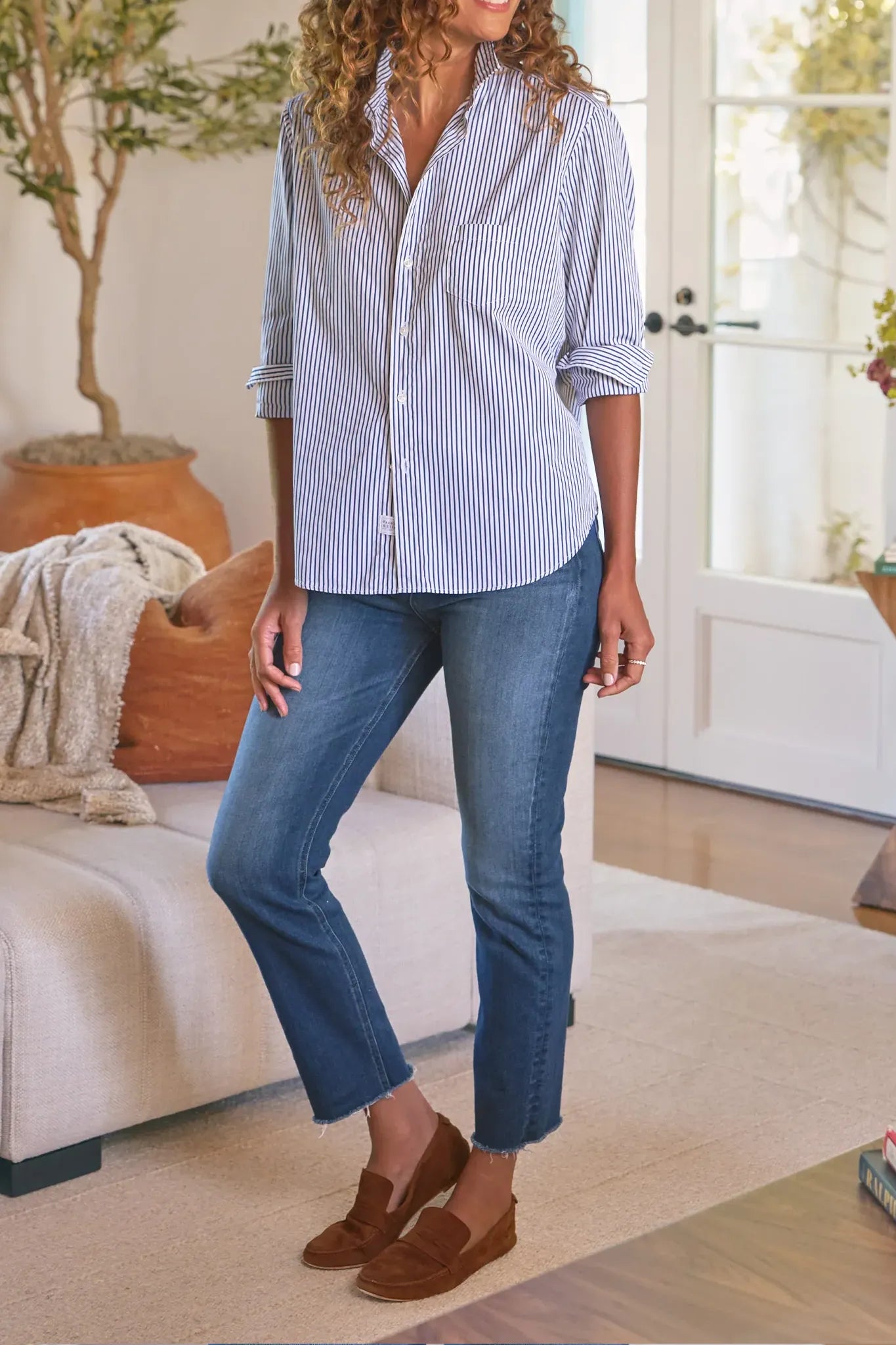 Shirt Eileen Relaxed Button Up in White Navy Stripe