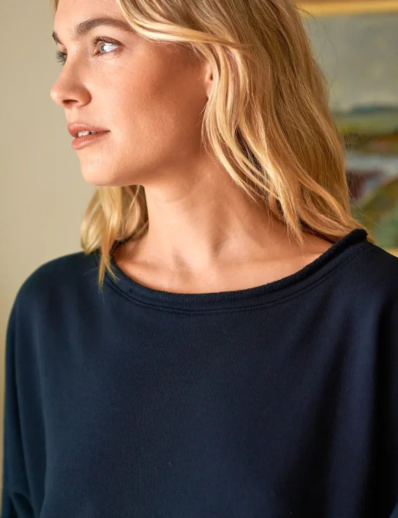 Sweater Capelet Olive in Navy