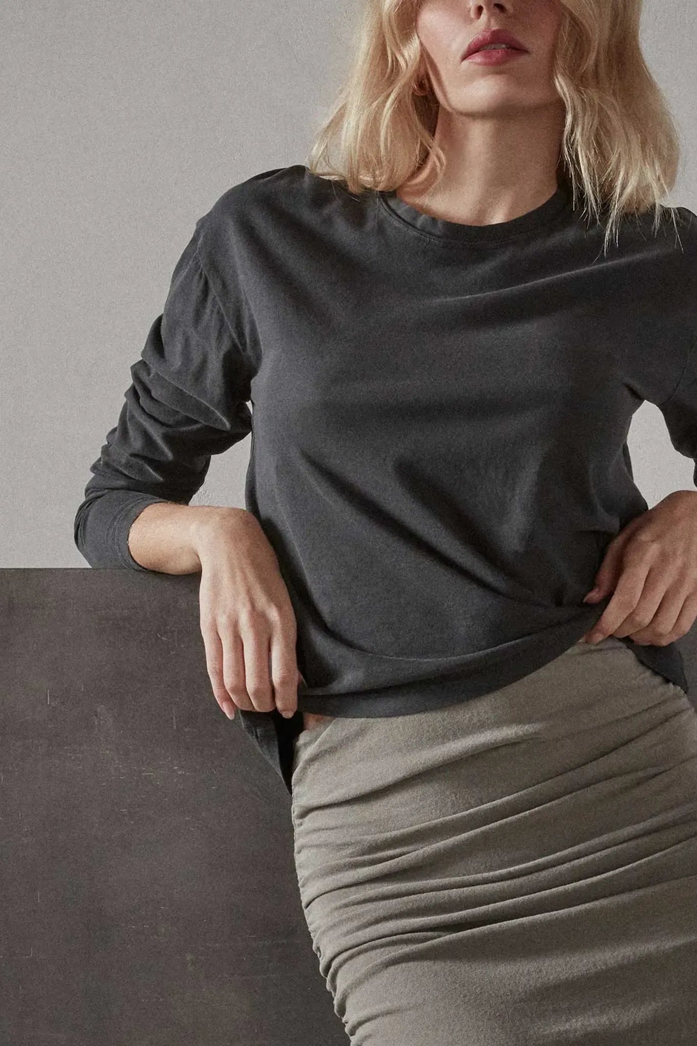 Longsleeve Boxy in Carbon