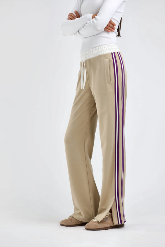 Hose Flores Next in Macadamia