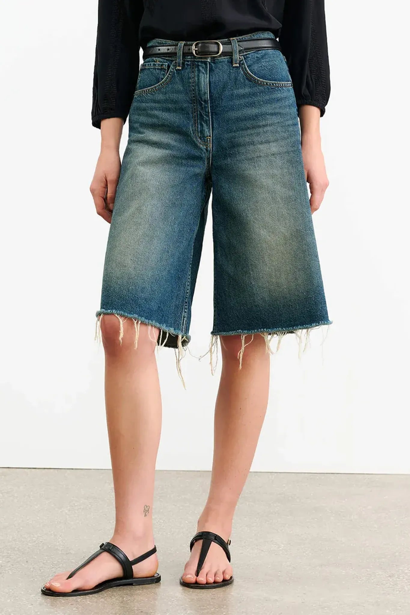 Jeans Short Alona in Simon Wash