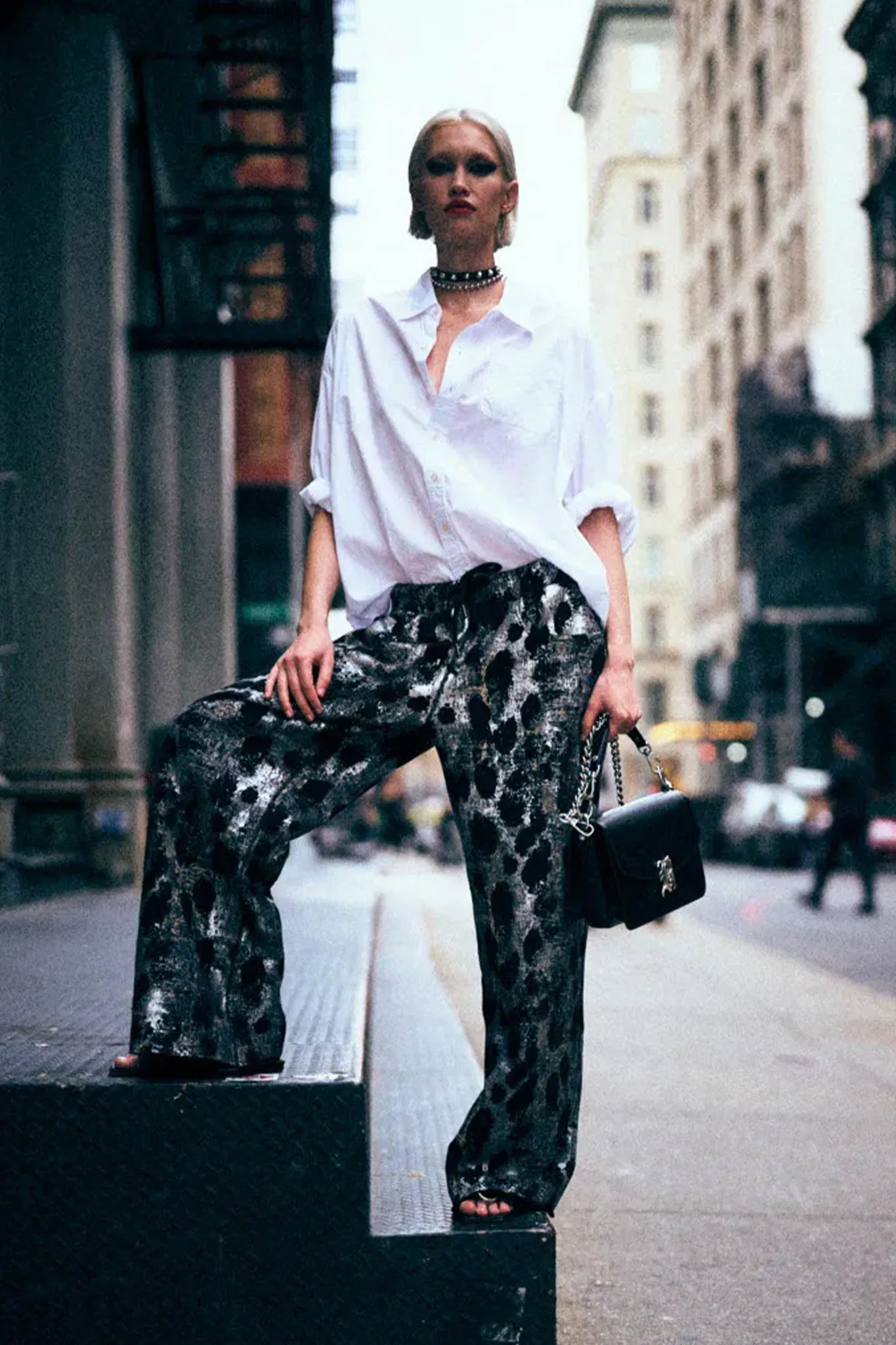 Sweatpant Relaxed in Silver Leopard On Black