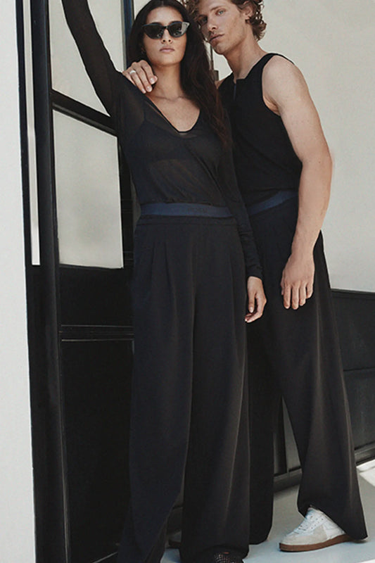 Hose Louy Light Summer Technical in Schwarz