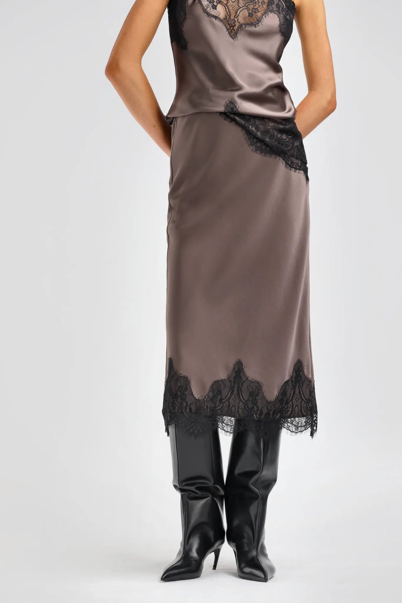 Rock Pernilla in Truffle