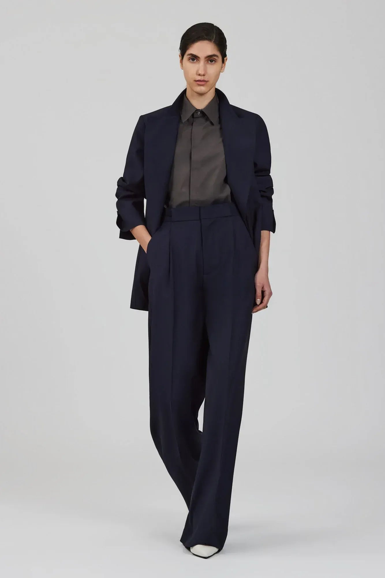 Hose Bogart Wool Single Pleat in Navy