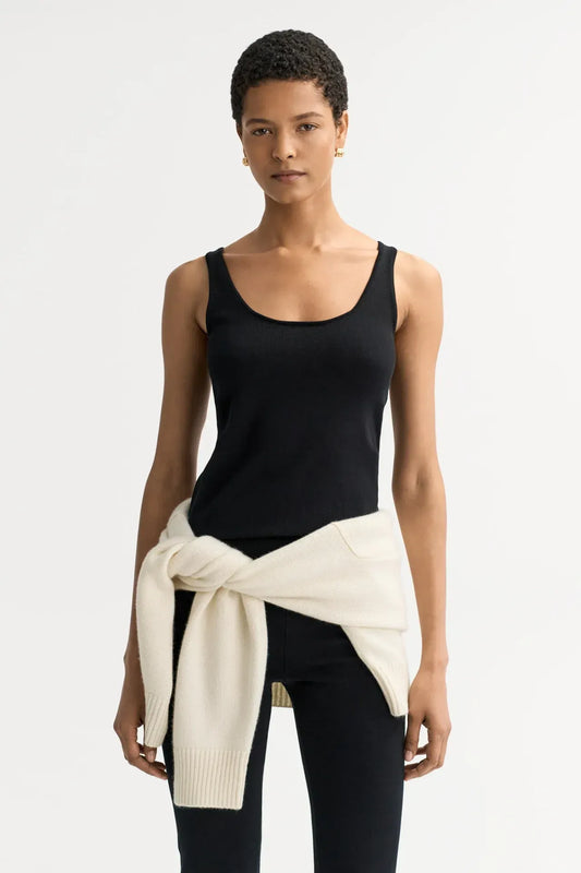 Top Singlet in Black