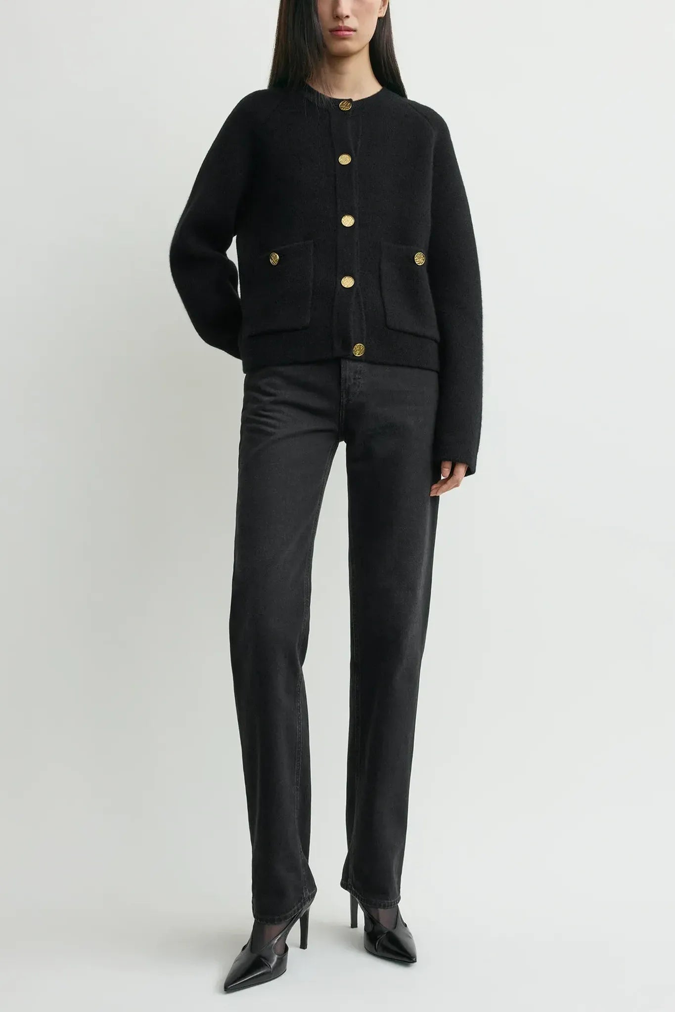 Cardigan Hammered Button in Black