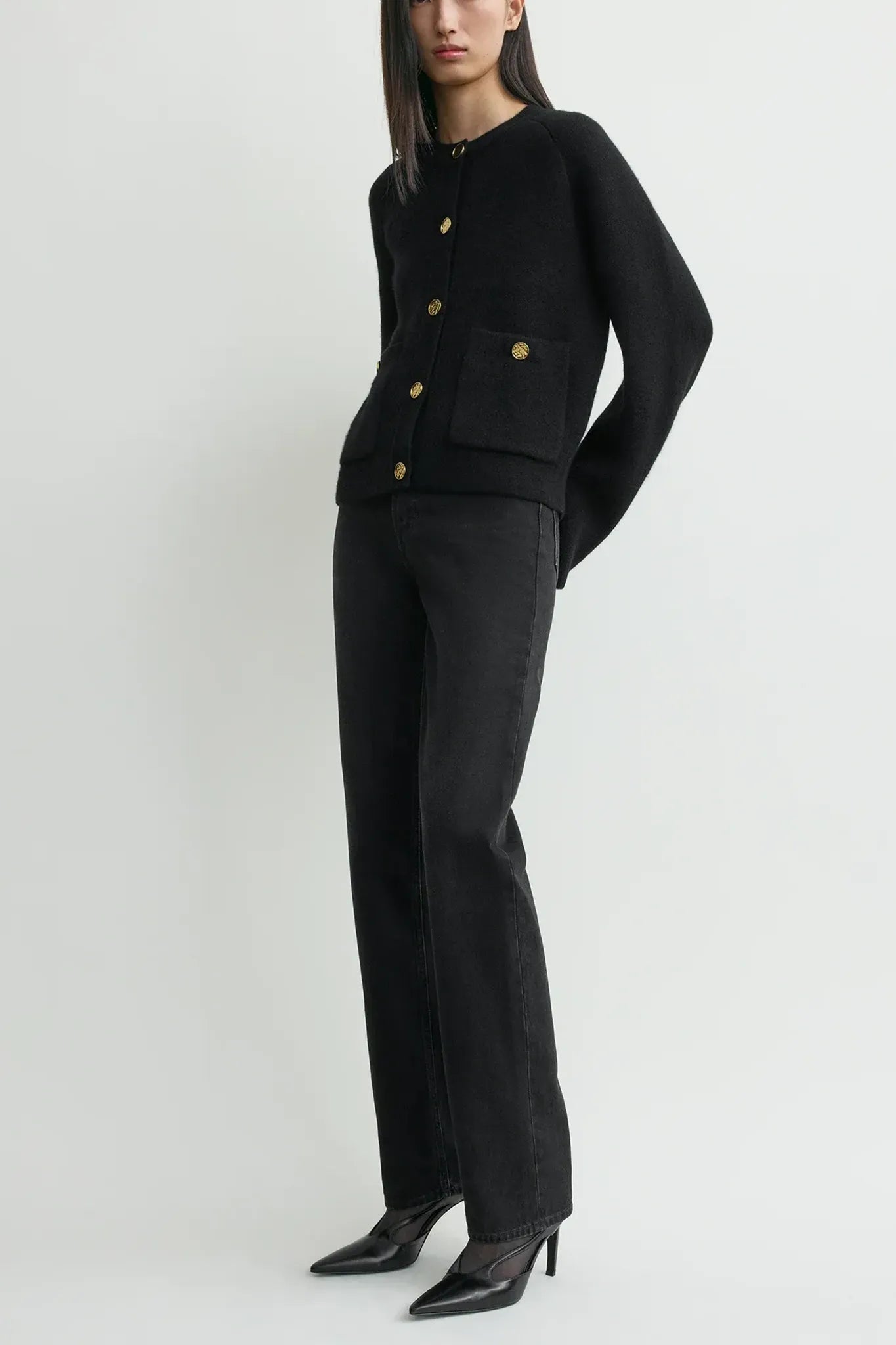 Cardigan Hammered Button in Black