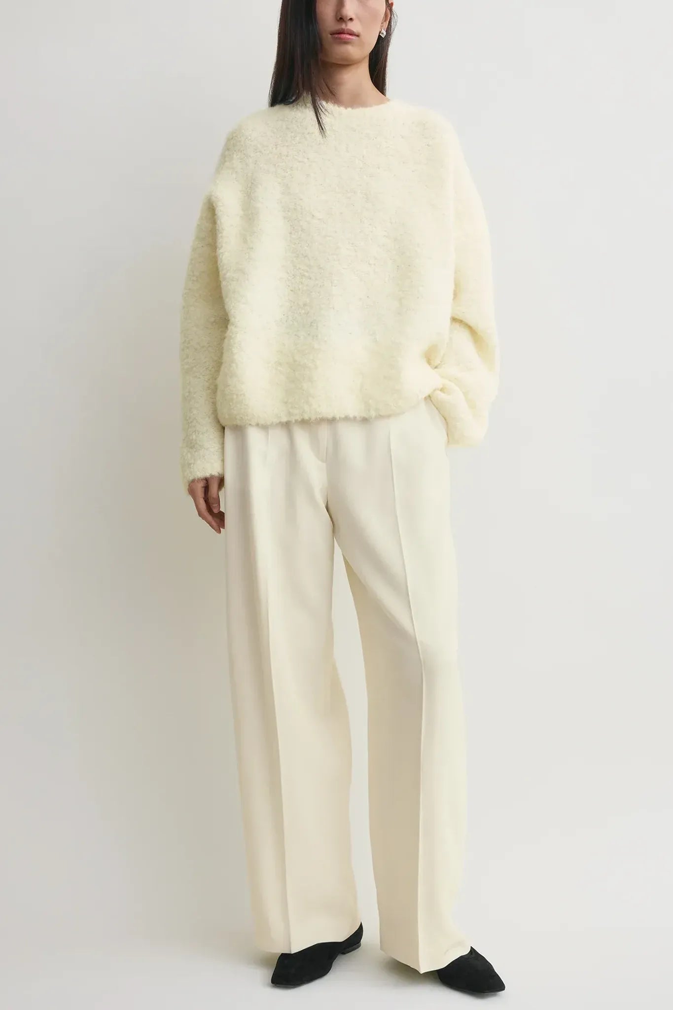 Pullover Boxy Bouclé Knit in Milk