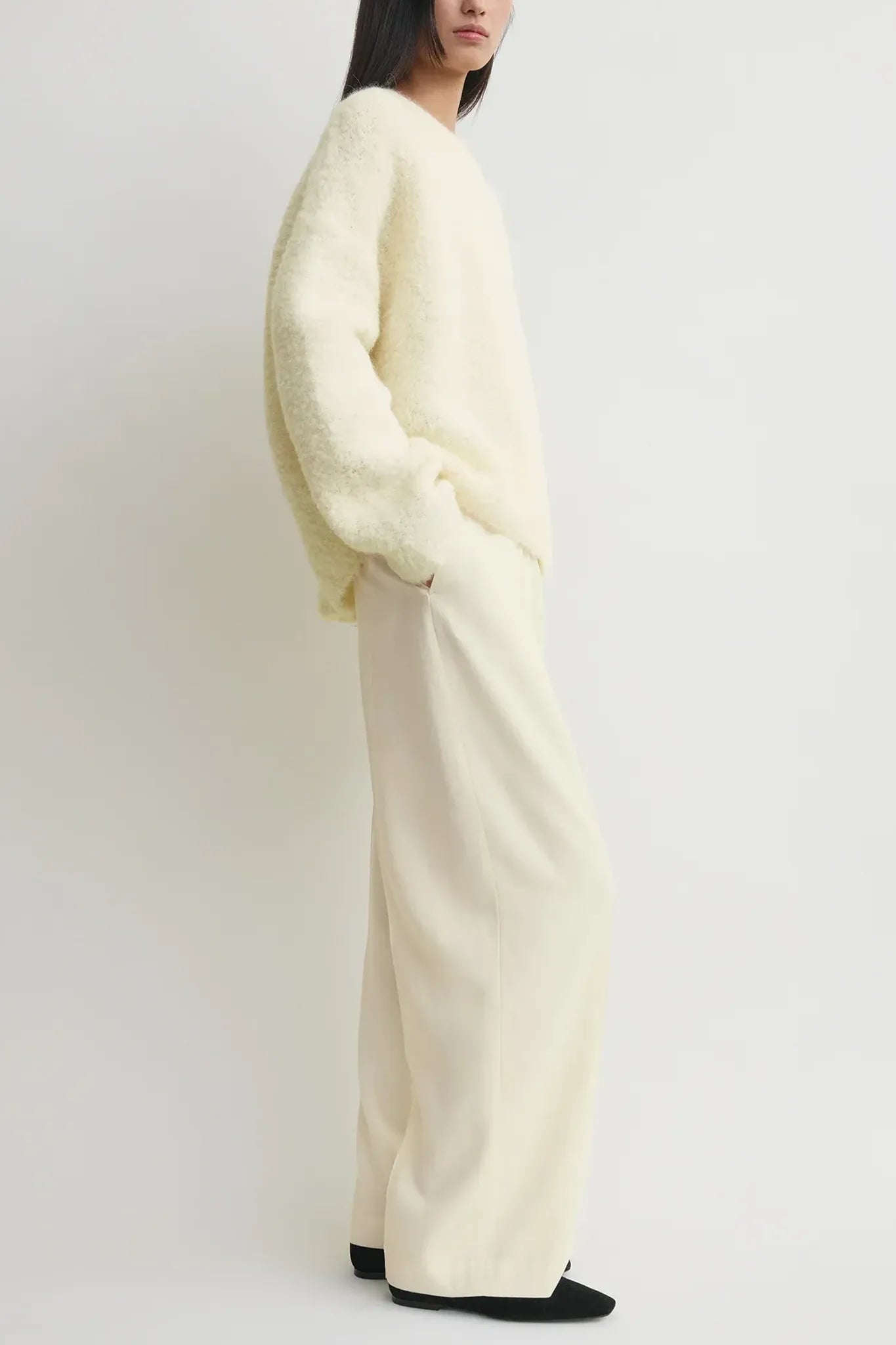 Pullover Boxy Bouclé Knit in Milk