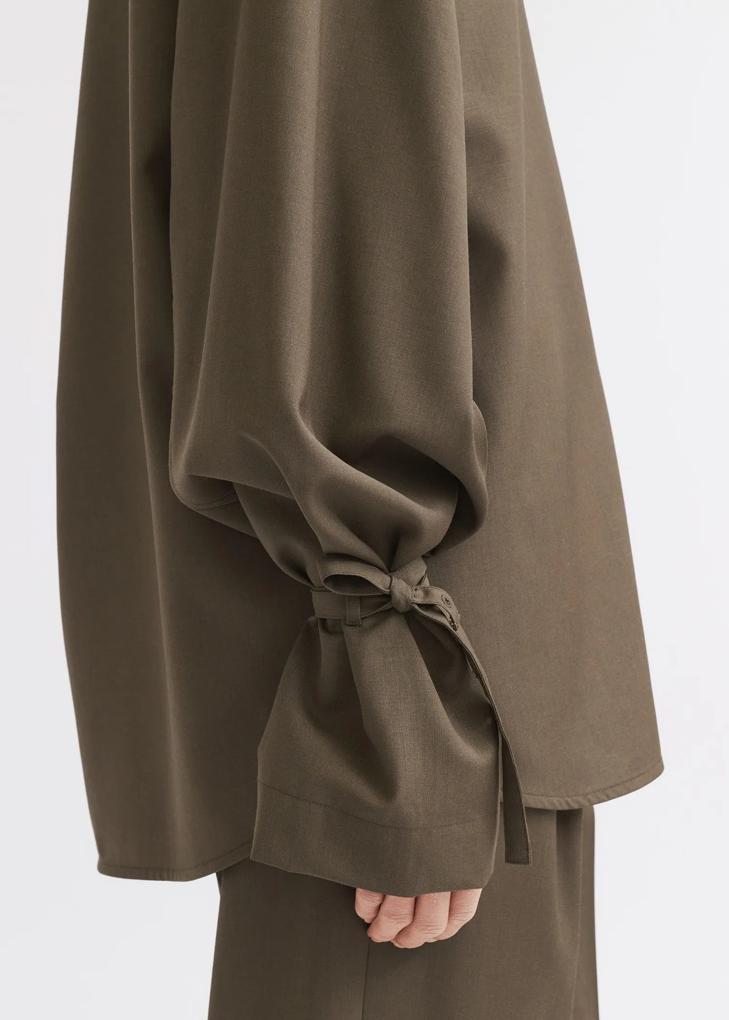 Bluse Tie-cuff  in Pepper