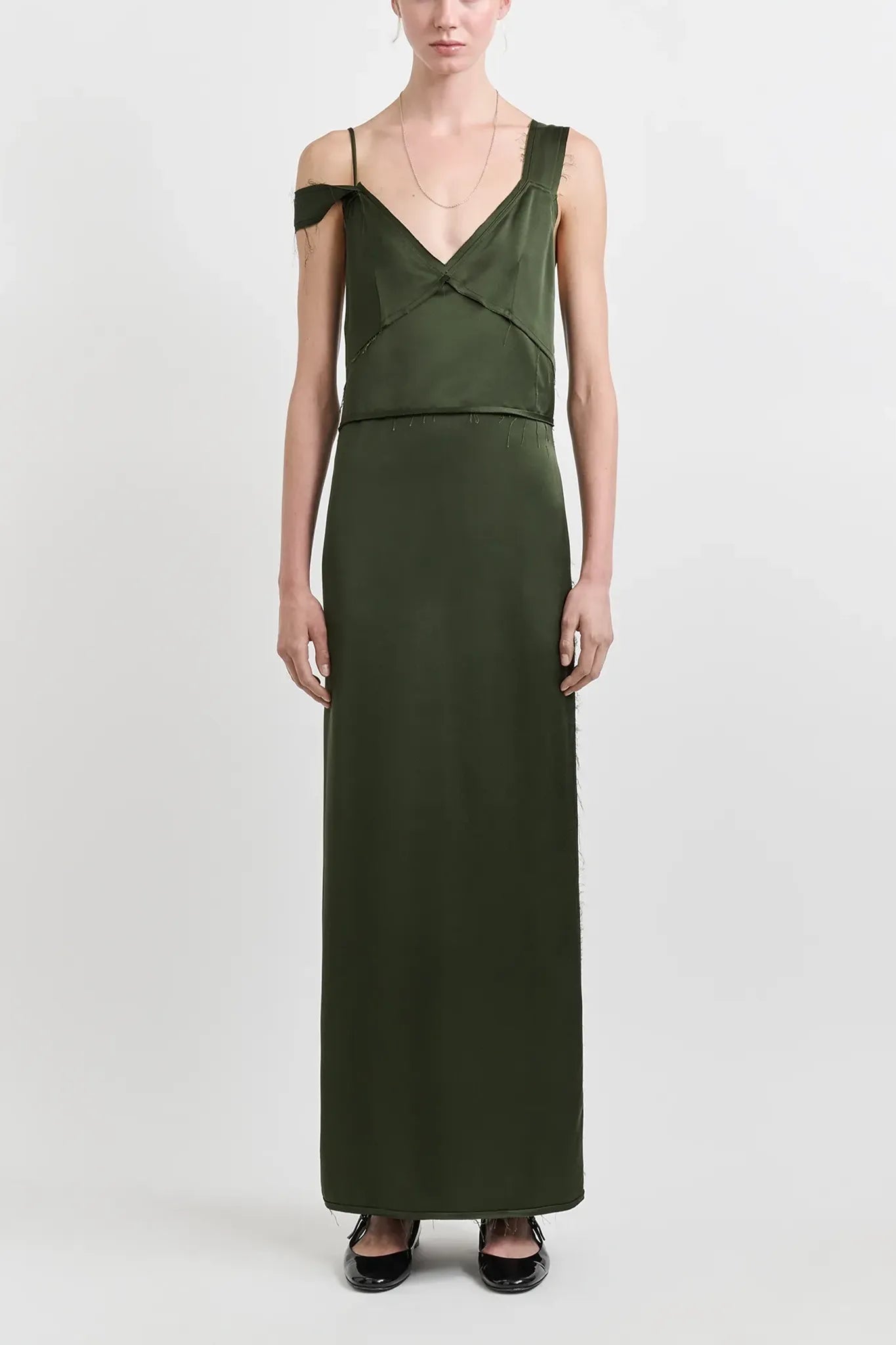 Kleid V-Neck Slip in Bottle Green