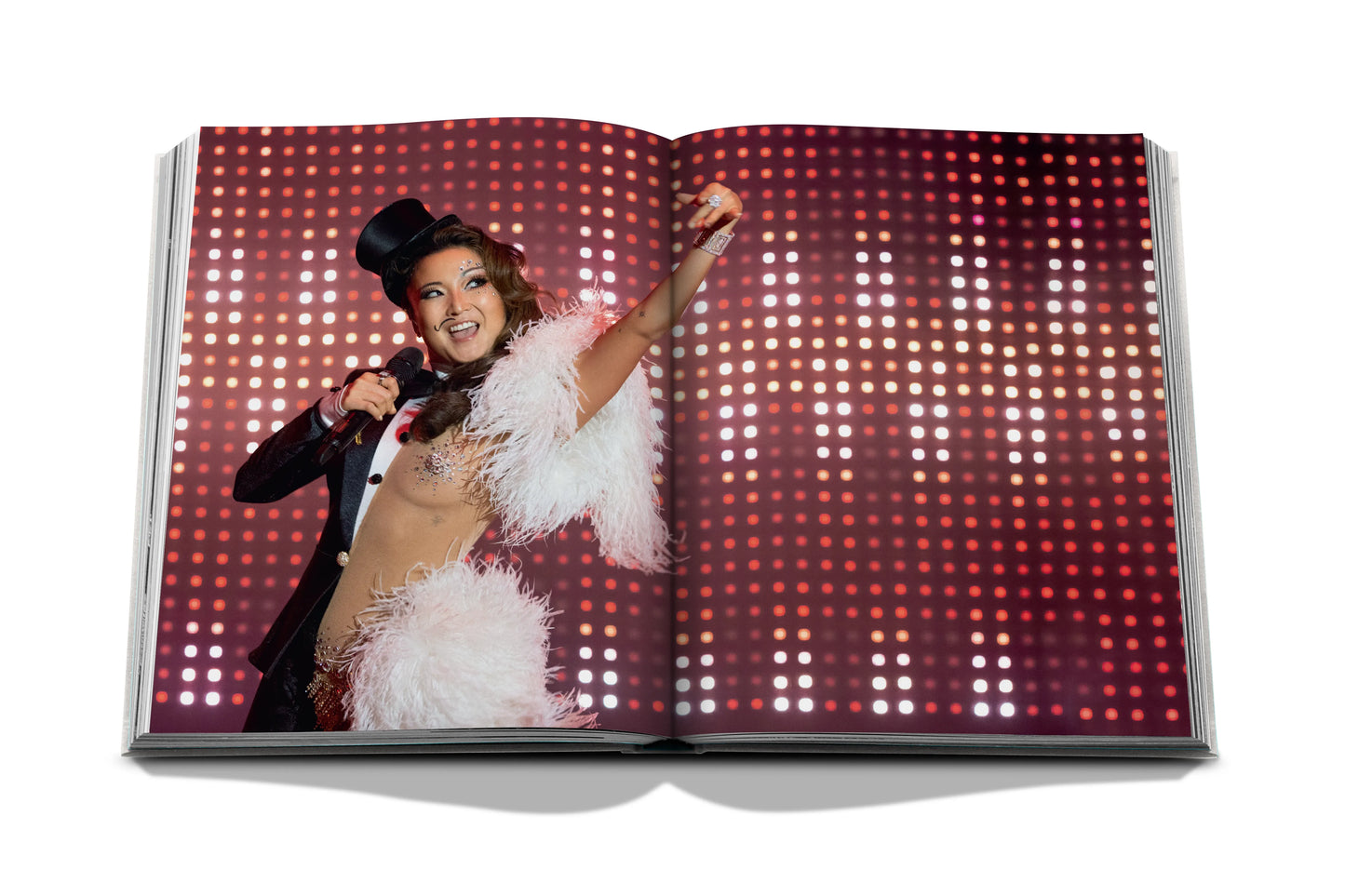 Bildband Emily in Paris - The Fashion Guide