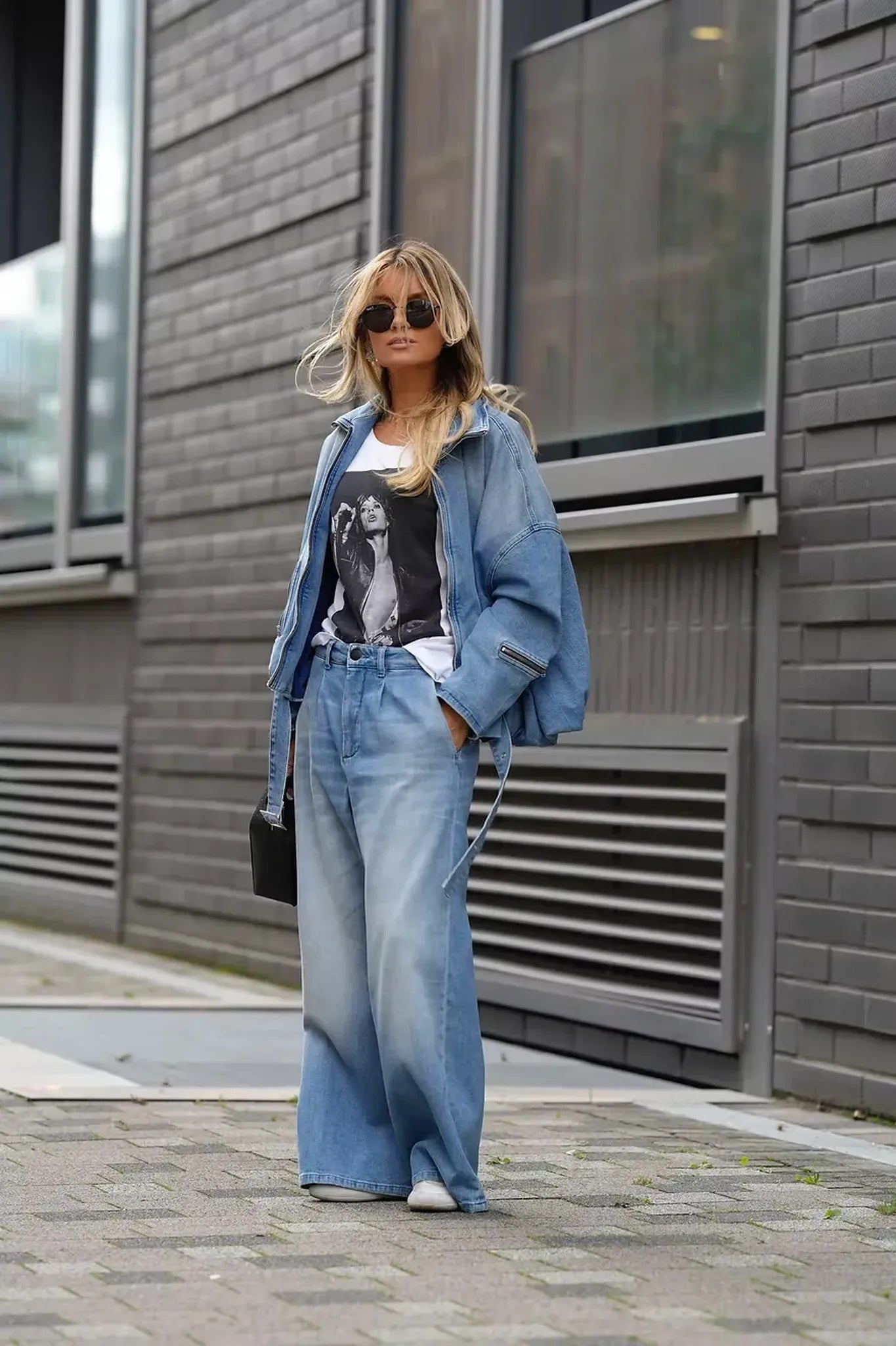 Jeans Rylee in Big Sure Blue.