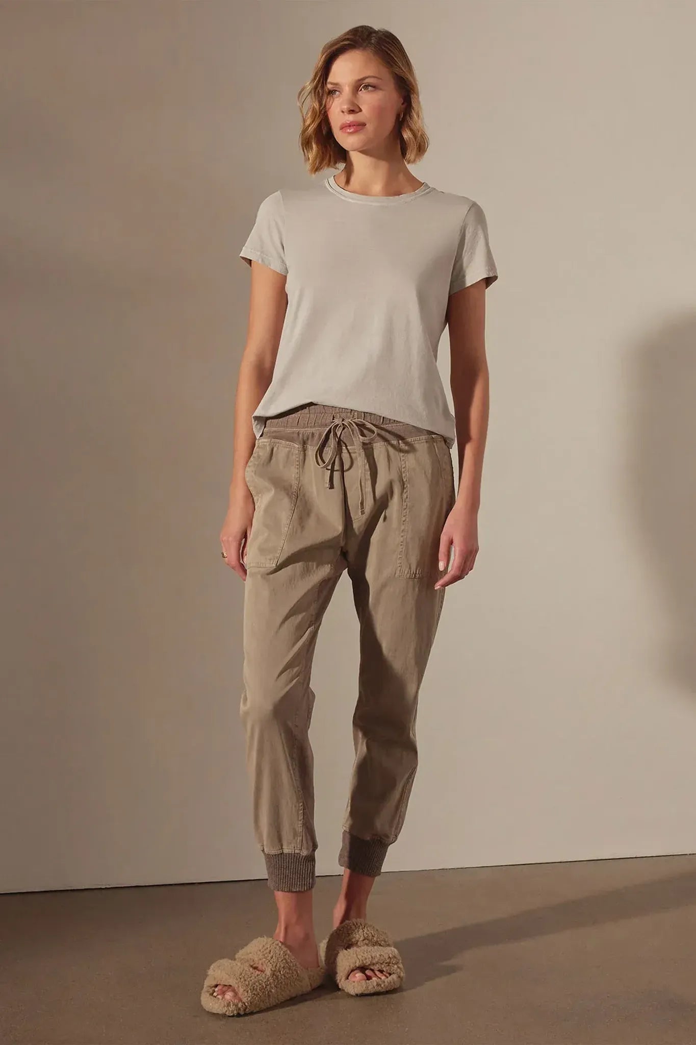 Hose Mixed Media Pant in Coyote