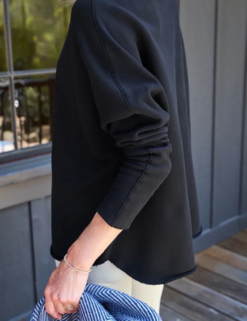 Sweat Shirt Effie Capelet in Black