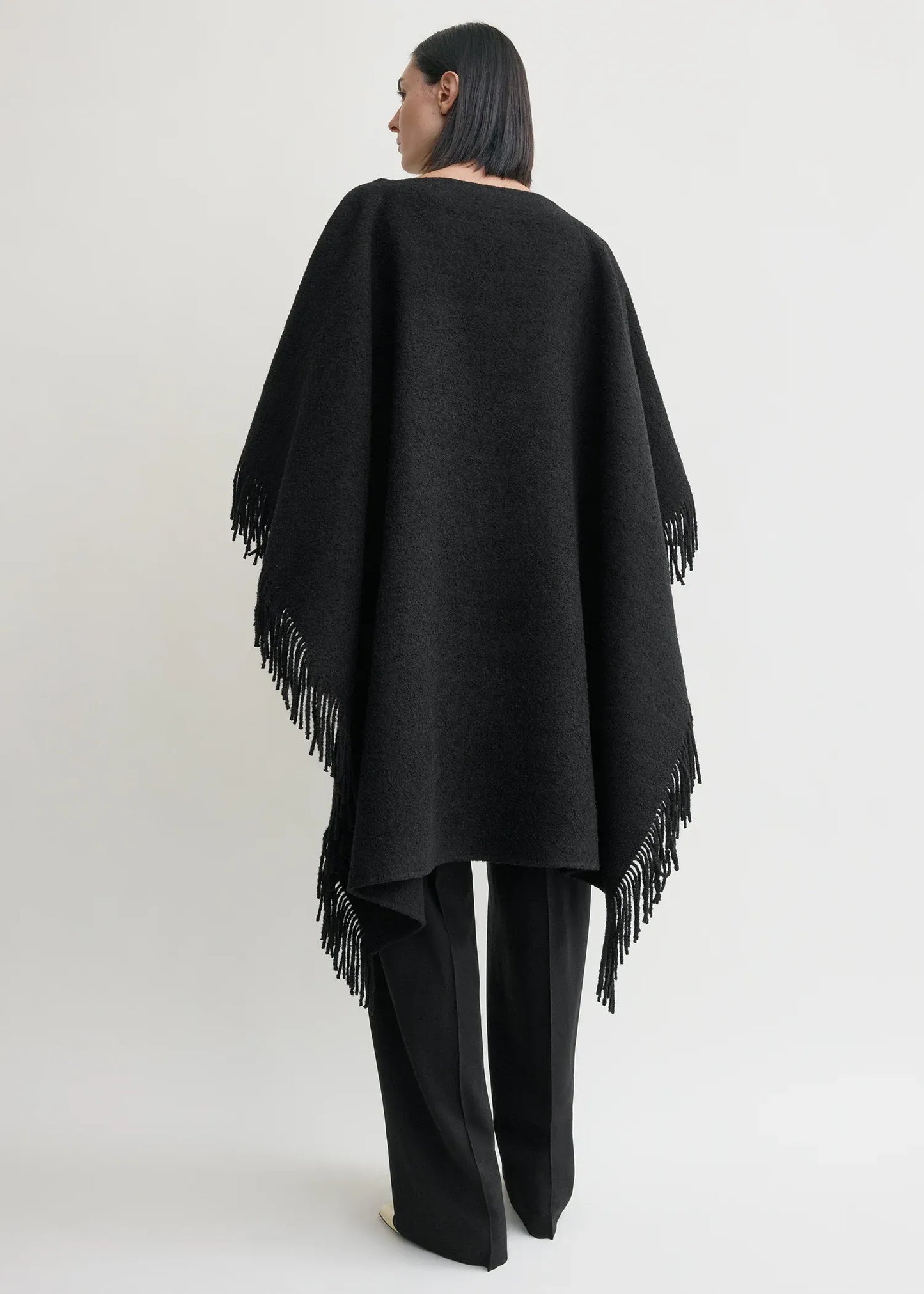 Poncho Fringe in Black