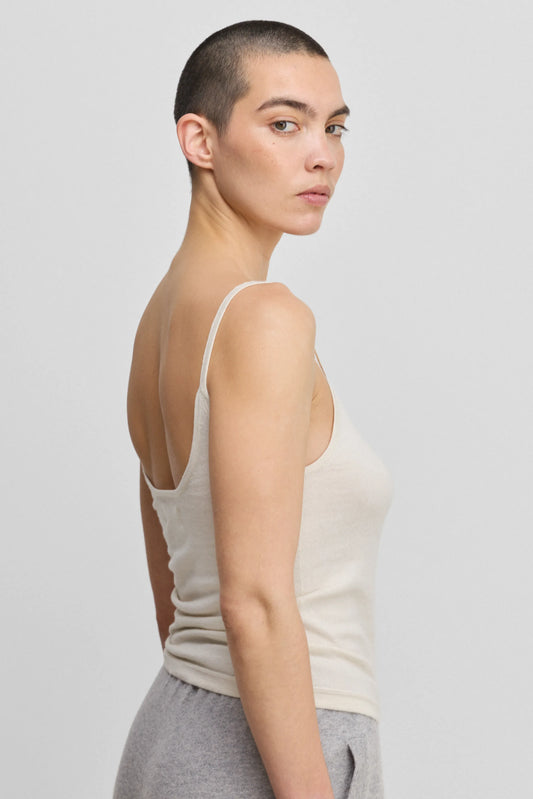 Top N°471 Britney in Bone