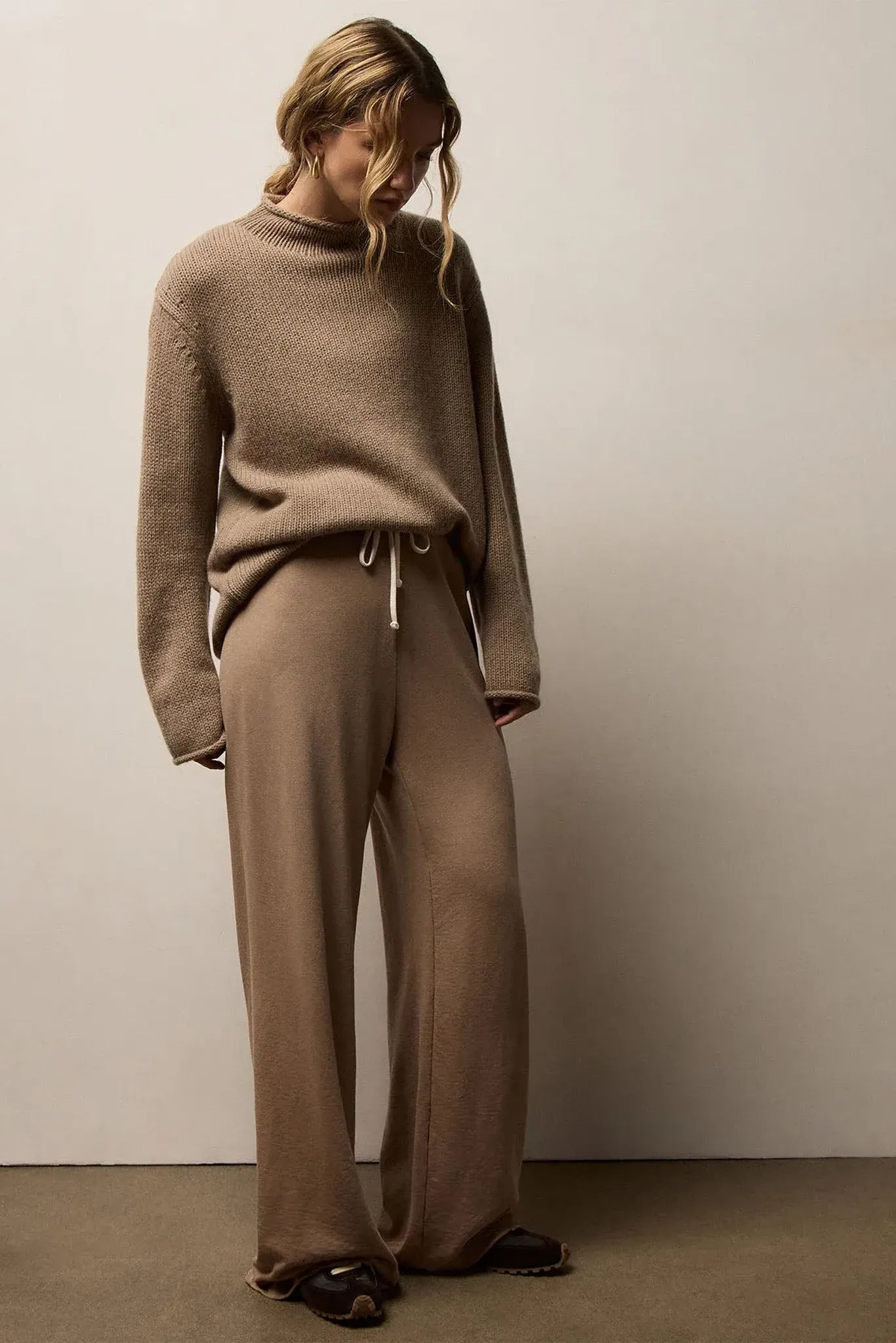 Sweat Pant Wide Leg in Coffee