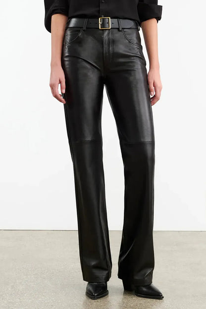 Lederhose Joan in Black