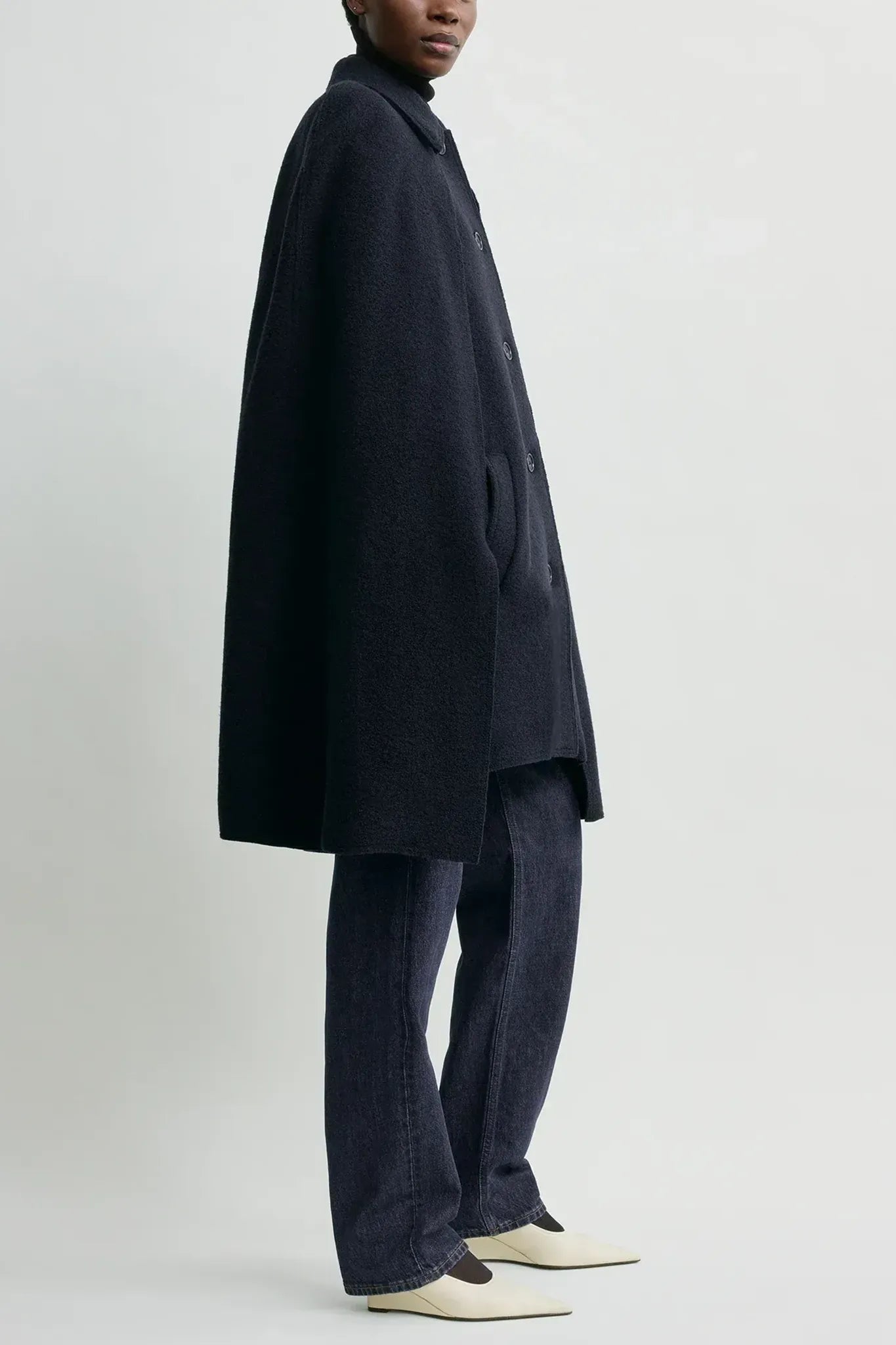 Mantel Cape in Navy