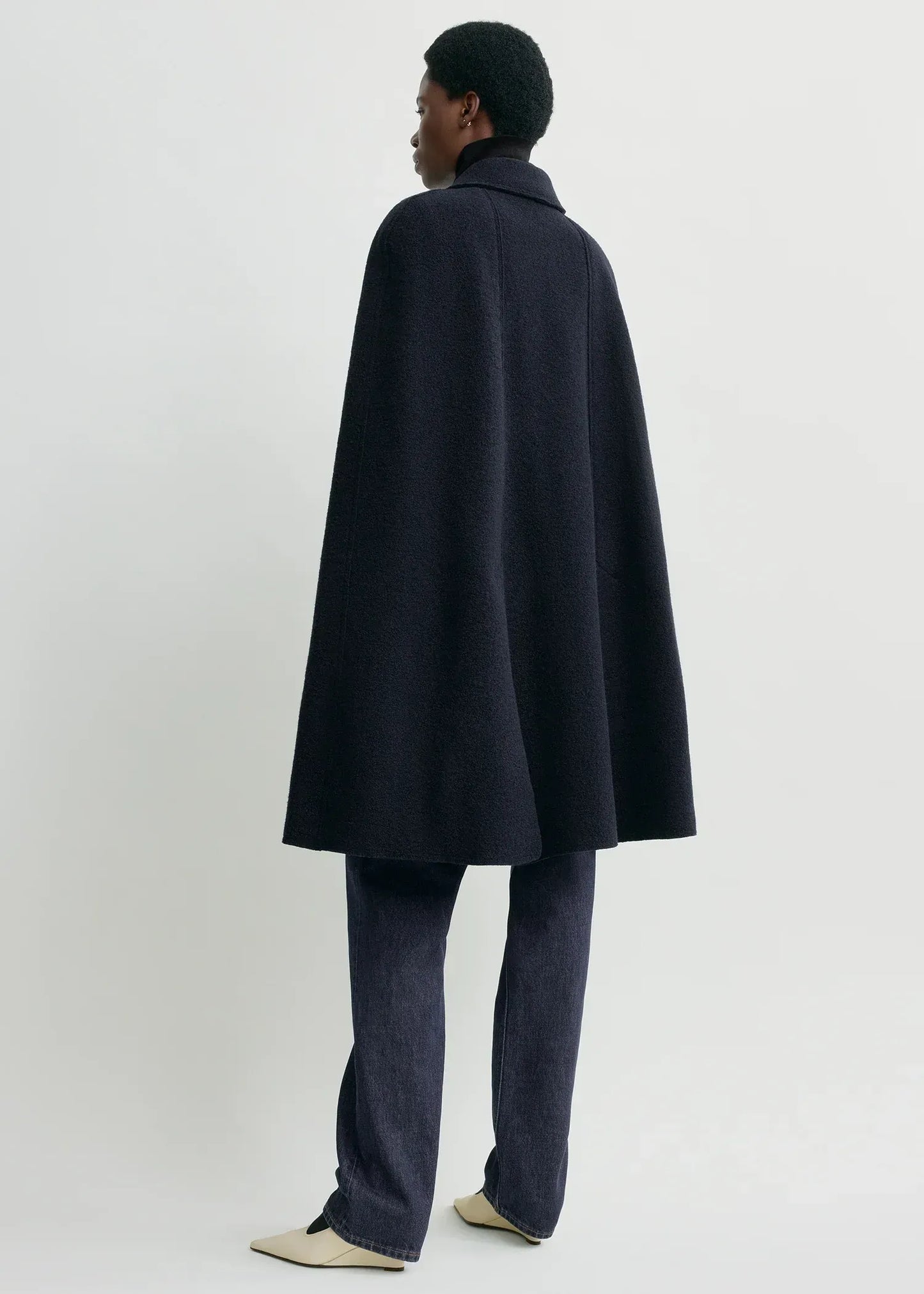 Mantel Cape in Navy
